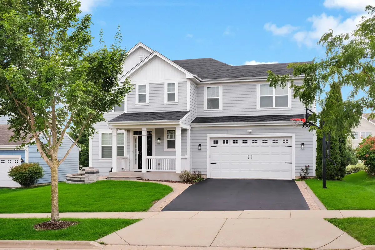 3307 Wanskuck ST, Elgin, IL 60124