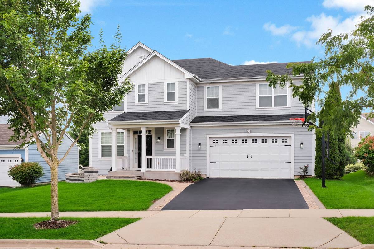 3307 Wanskuck ST, Elgin, IL 60124