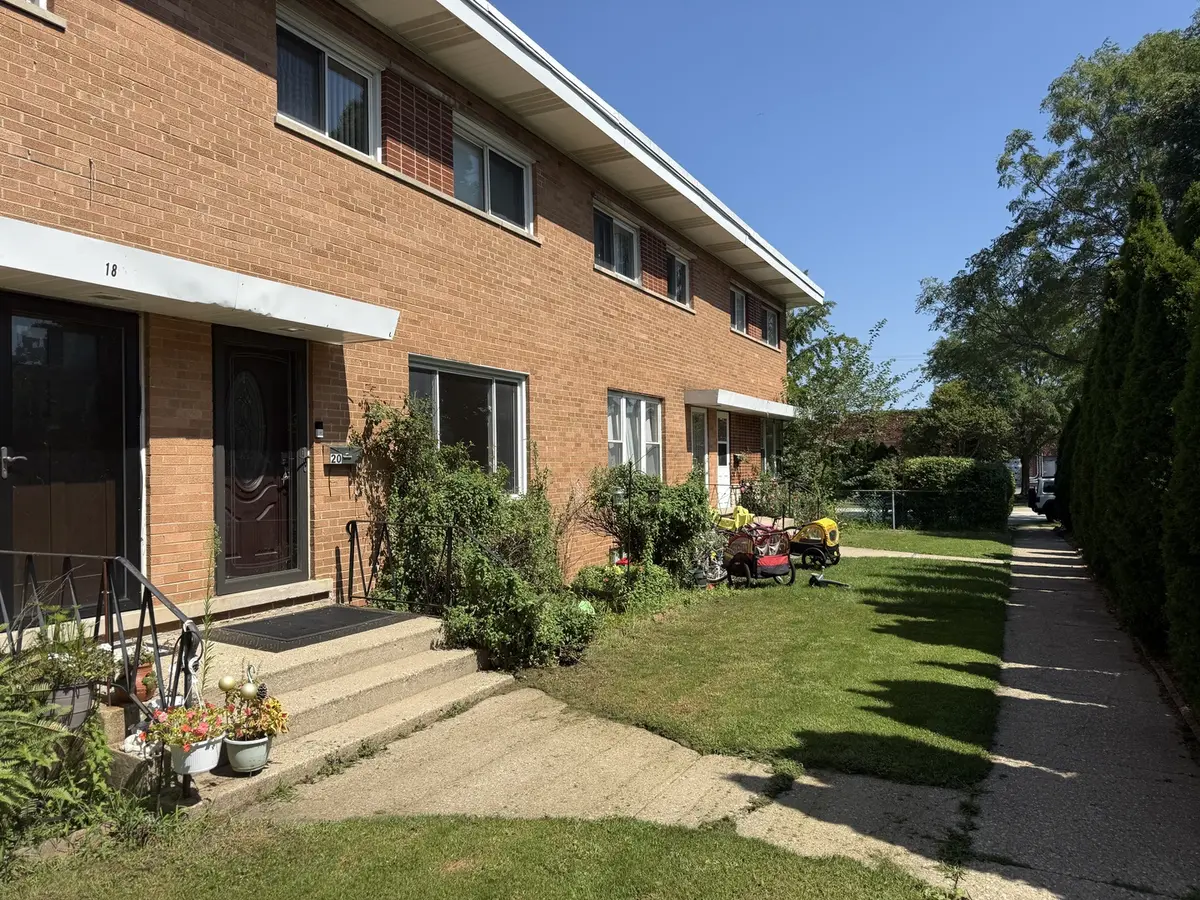 20 N Albert ST, Mount Prospect, IL 60056