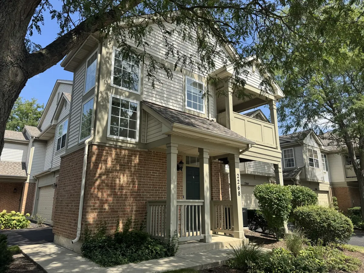 2268 VANDERBILT DR #2268, Geneva, IL 60134