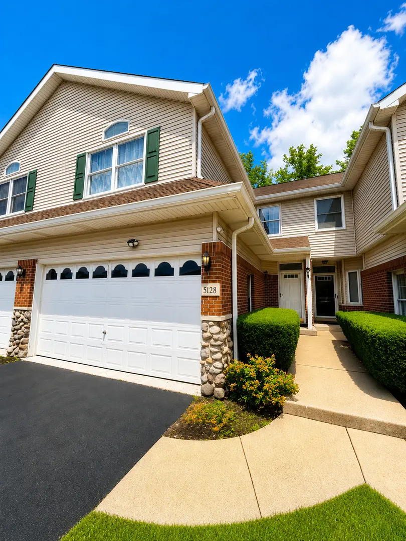 5128 Tomcin TRL, Oak Lawn, IL 60453