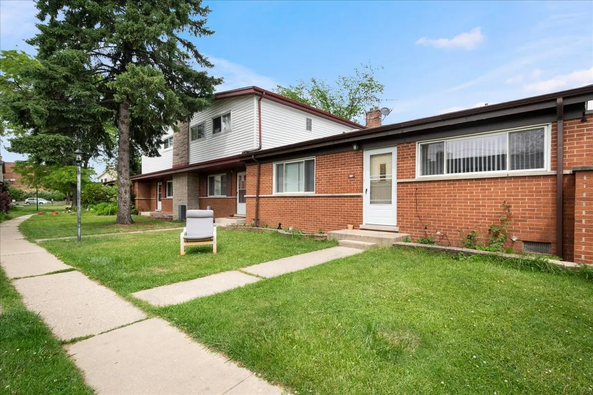 416 Glendale RD, Glenview, IL 60025