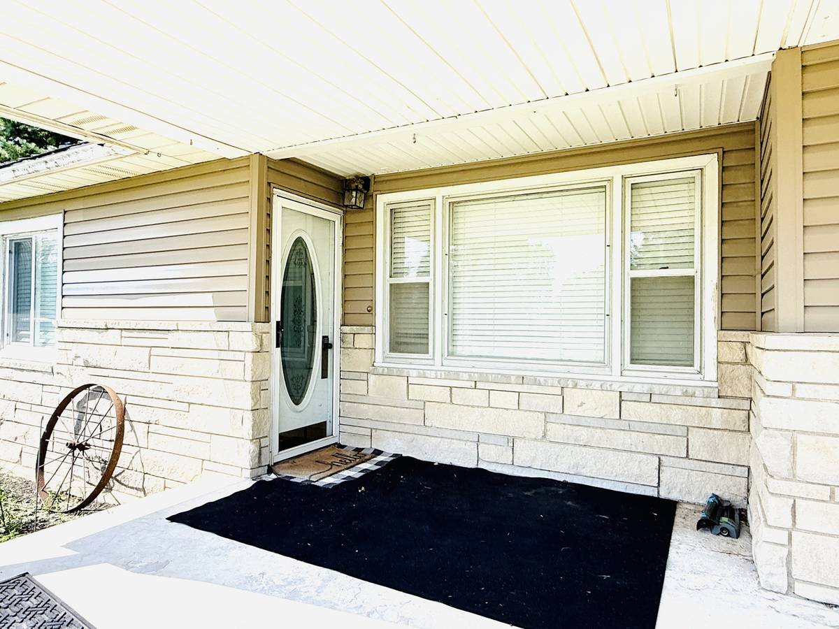 575 E Main ST, Wellington, IL 60973