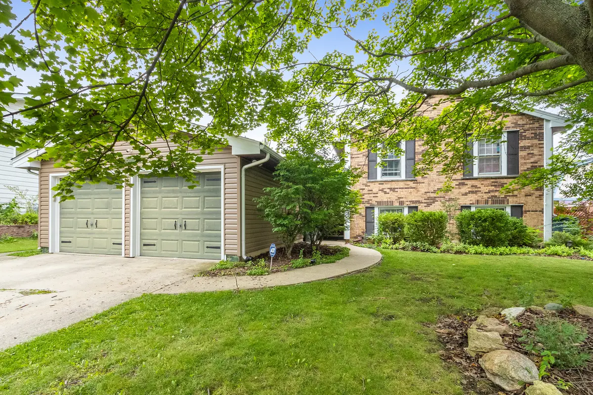 148 Newport DR, Bolingbrook, IL 60440
