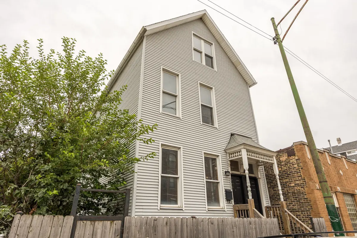 3008 N Clybourn AVE, Chicago, IL 60618