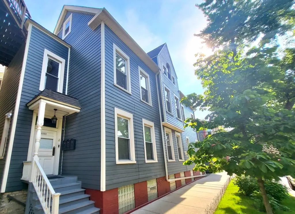 1111 W Roscoe ST #2, Chicago, IL 60657