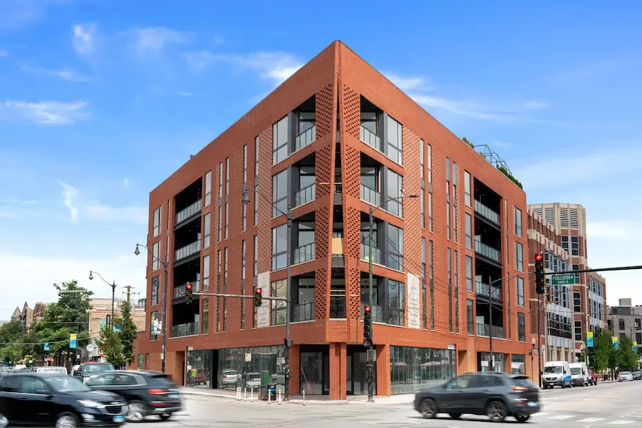 2411 N Lincoln AVE #403, Chicago, IL 60614