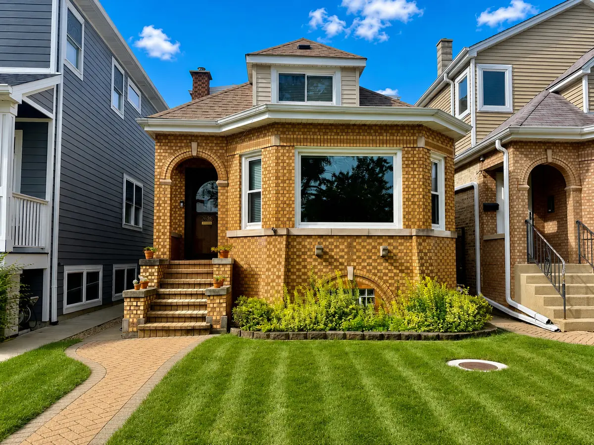 5826 N Navarre AVE, Chicago, IL 60631
