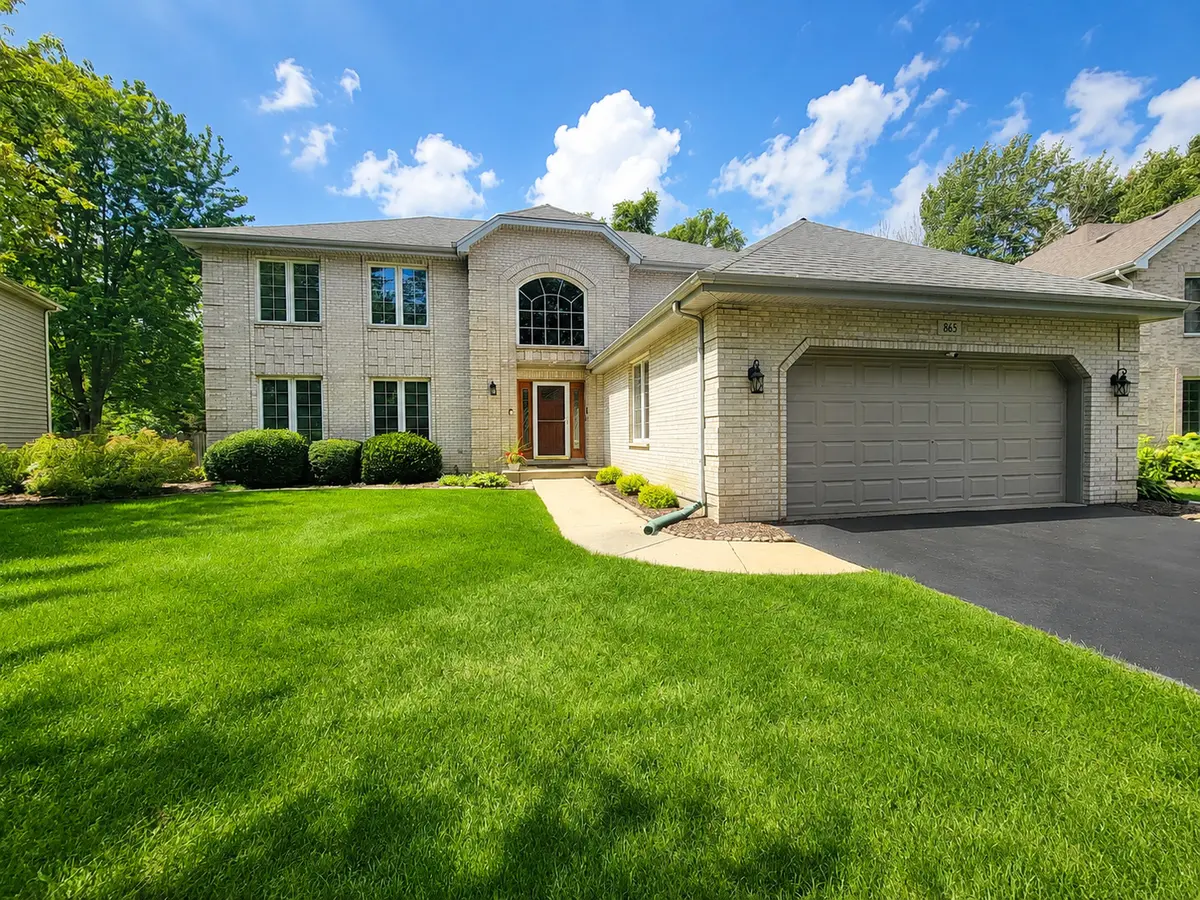 865 Fieldale LN, Grayslake, IL 60030