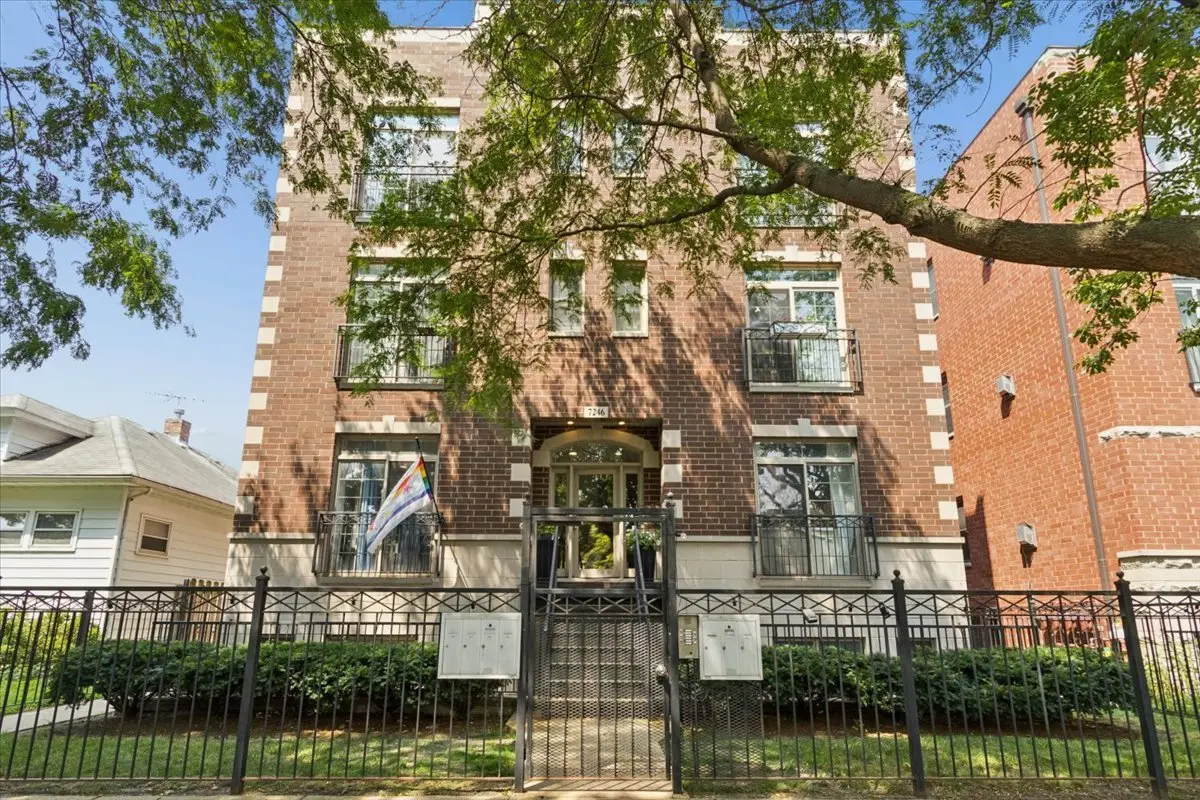 7246 N OAKLEY AVE #1S, Chicago, IL 60645