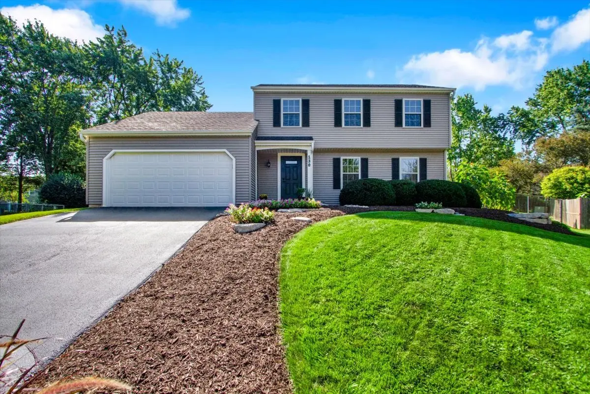 130 Lewis CT, St. Charles, IL 60174