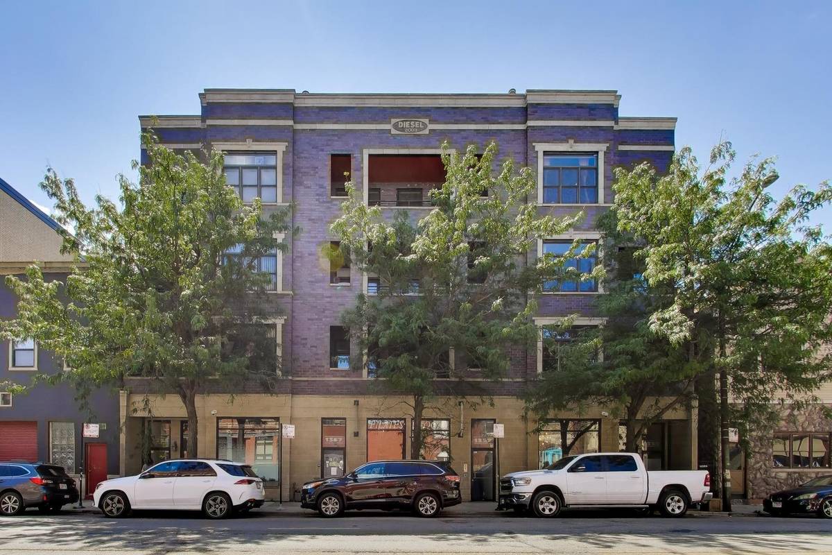 1353 W Grand AVE #2, Chicago, IL 60642