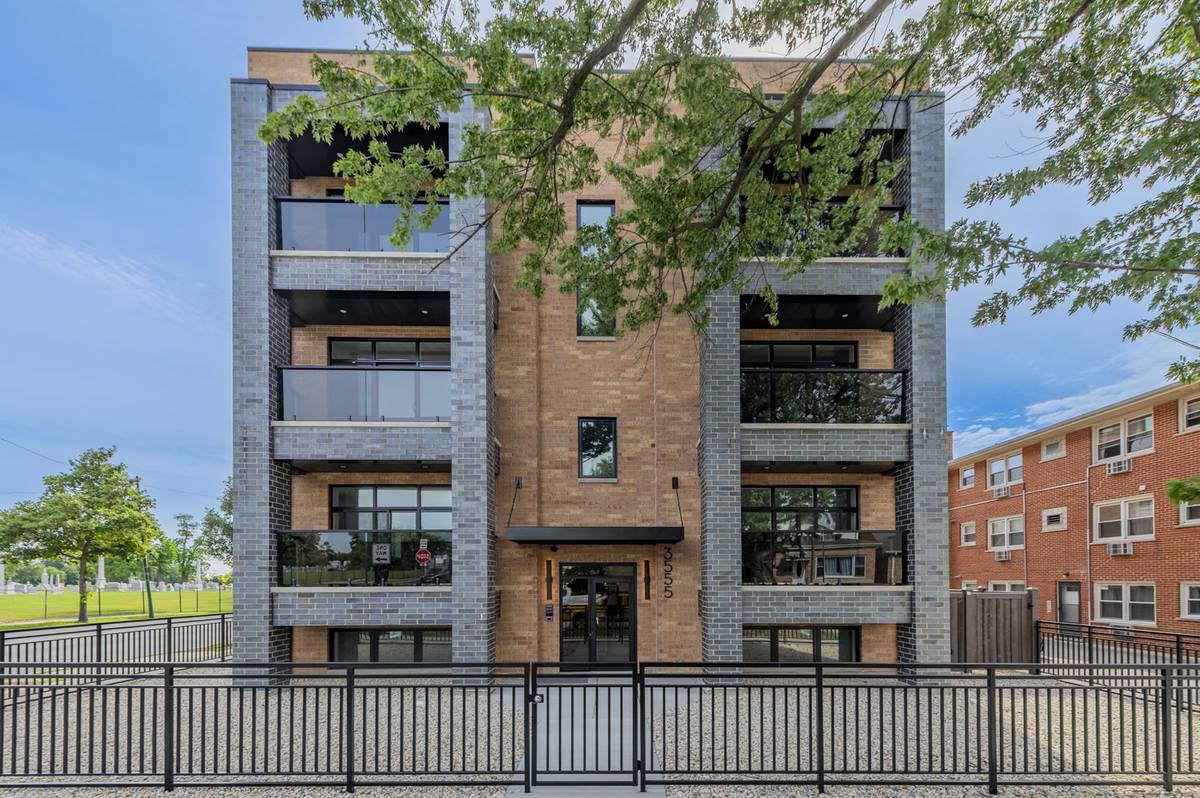 6519 W Addison ST #2S, Chicago, IL 60634
