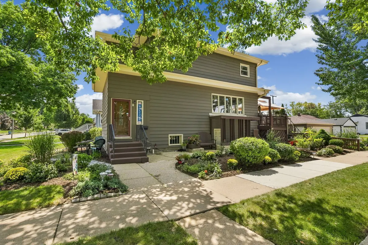 150 S Pick AVE, Elmhurst, IL 60126