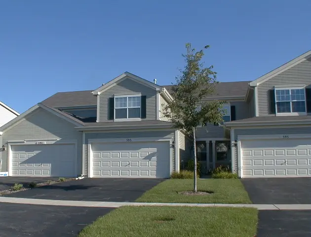 593 W Kristina LN, Round Lake, IL 60073