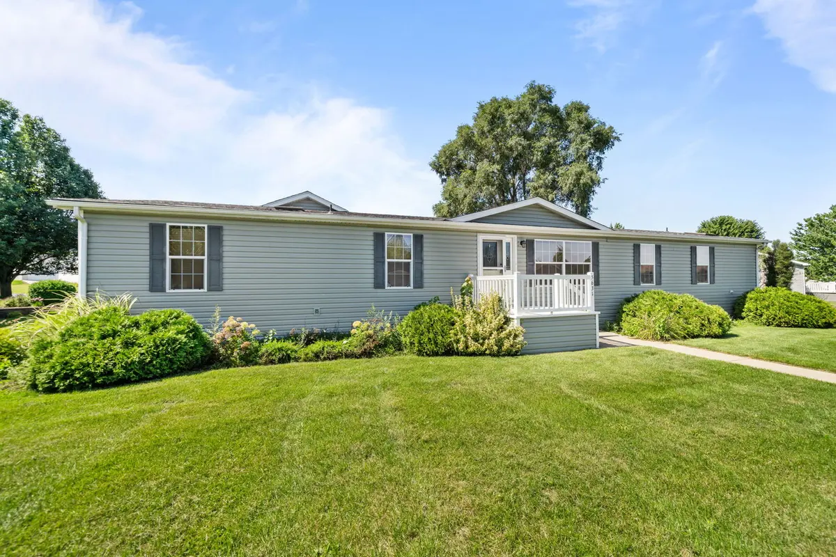 5631 Irving BLVD, Machesney Park, IL 61115