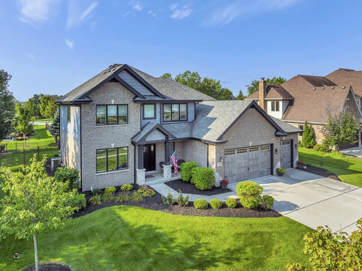 1973 Edgeview DR, New Lenox, IL 60451