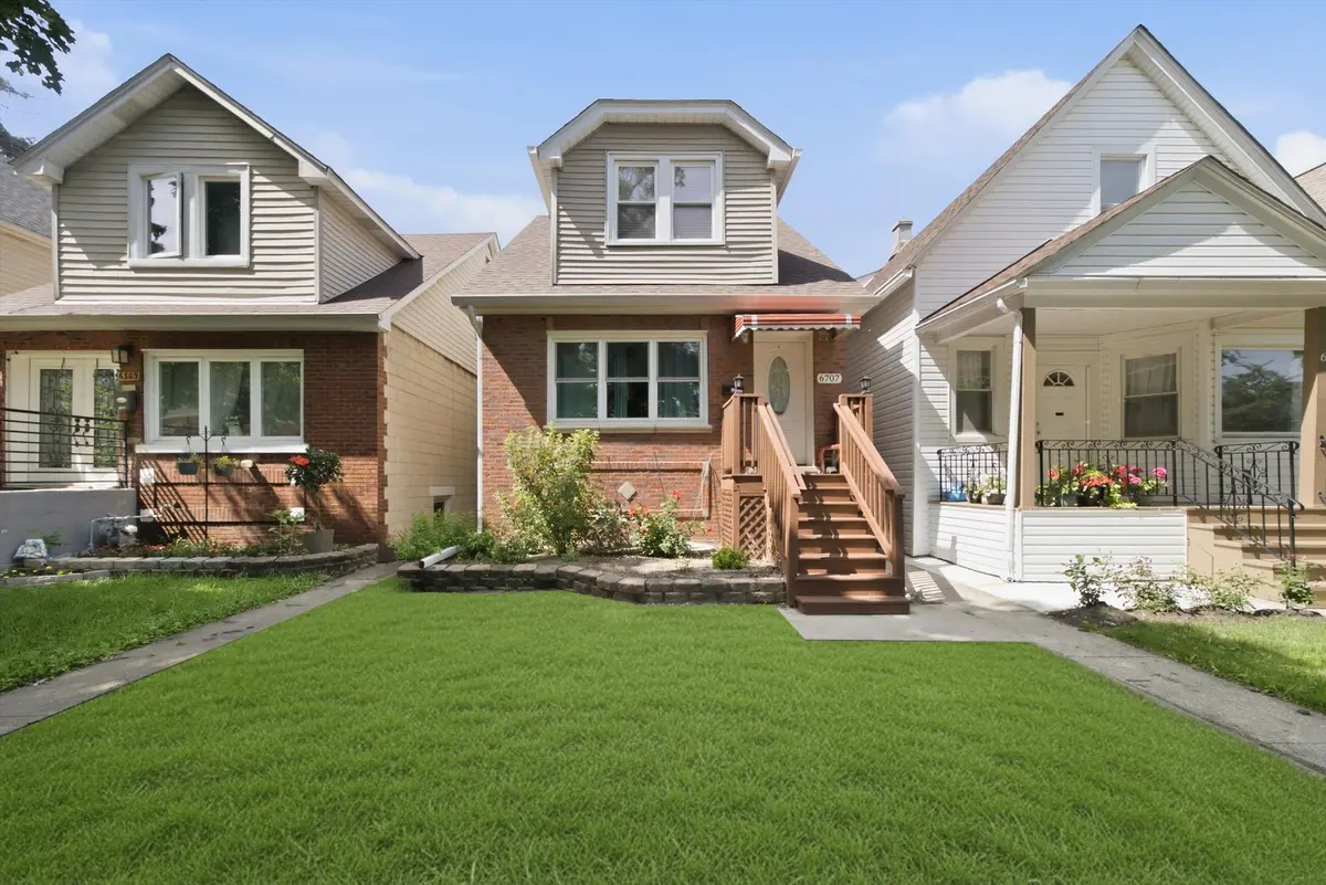6707 31st ST, Berwyn, IL 60402