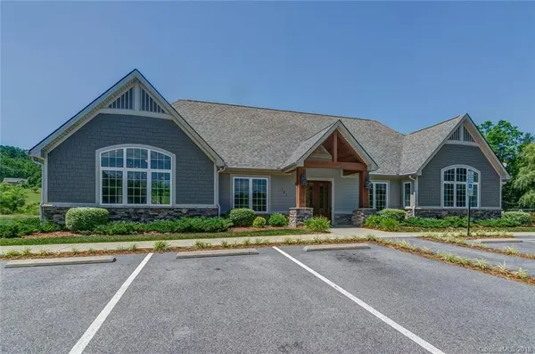 86 Copper Crest CIR #86, Hendersonville, NC 28792