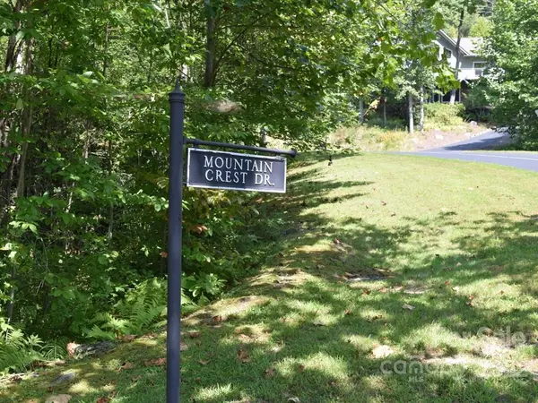 324 Mountain Crest DR #38, Hendersonville, NC 28739