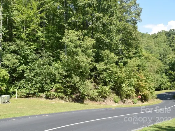216 Mountain Crest DR #34, Hendersonville, NC 28739