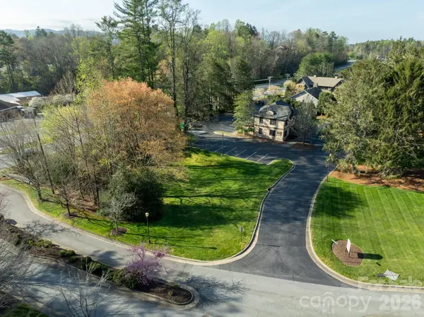 14 Park PL #14, Brevard, NC 28712