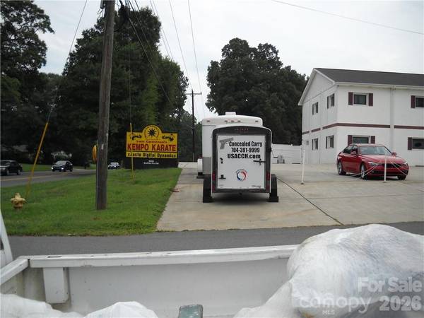 9003 Beatties Ford RD, Huntersville, NC 28078