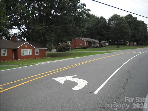 9007 Beatties Ford RD, Huntersville, NC 28078
