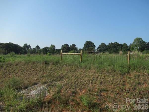 3217 S Nc 16 HWY, Maiden, NC 28650