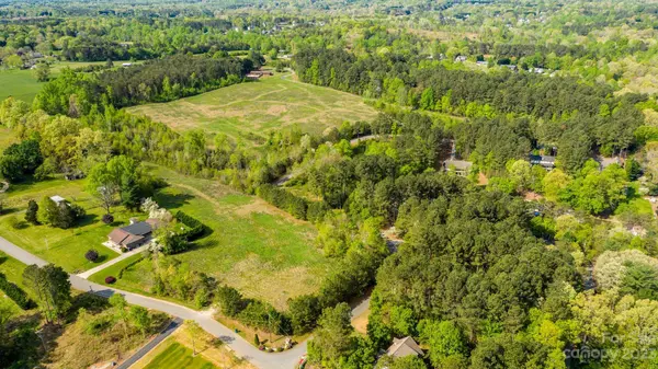 1285 Misty LN #6, Hickory, NC 28601