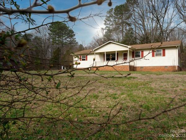 651, 655, 659 Dallas Stanley HWY, Dallas, NC 28034