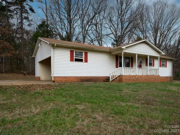 651, 655, 659 Dallas Stanley HWY, Dallas, NC 28034