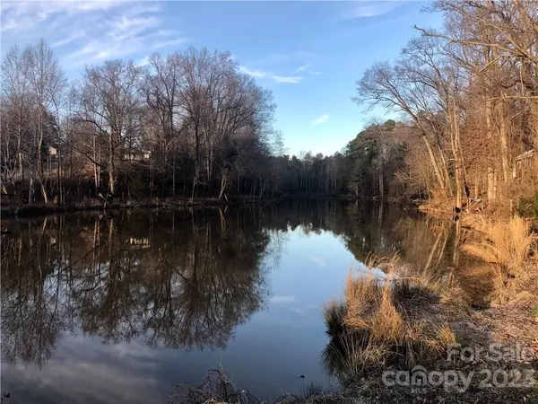 605 Dallas Stanley HWY, Dallas, NC 28034