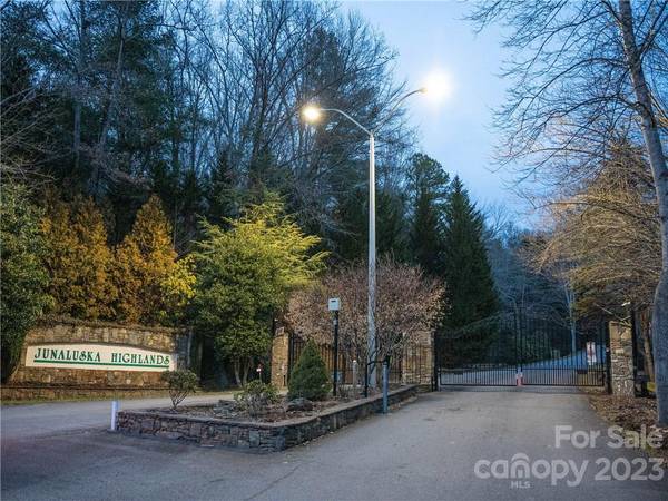0 Valhalla CV #2, Waynesville, NC 28785