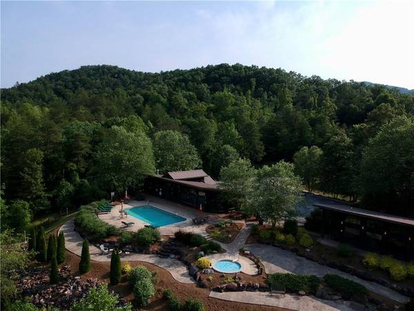 305 Raccoon RUN #25, Marshall, NC 28753