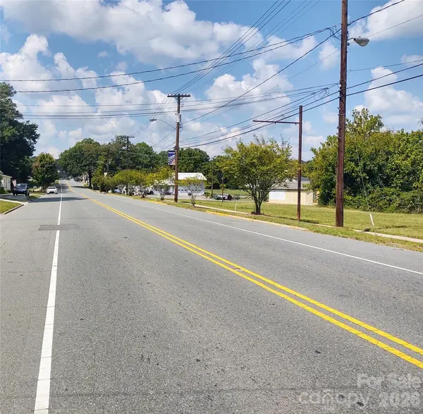 207 Virginia AVE, Bessemer City, NC 28016