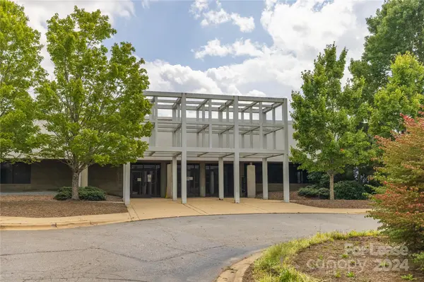 108 Monticello RD, Weaverville, NC 28787