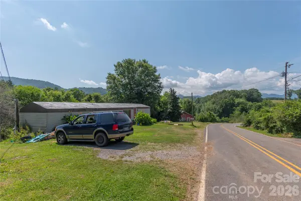 492, 518 and 524 Scruggs CIR, Canton, NC 28716