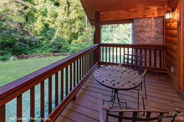228 Chestnut Mountain RD, Canton, NC 28716