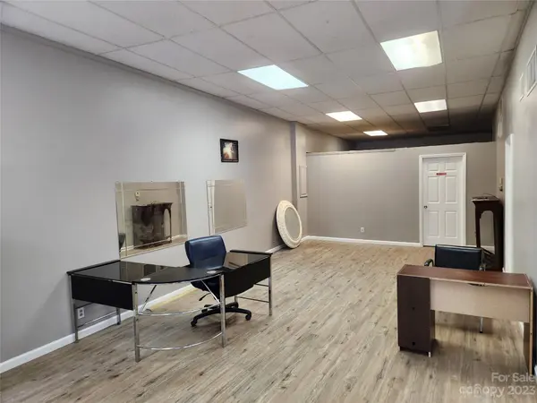 406 East Court ST, Marion, NC 28752
