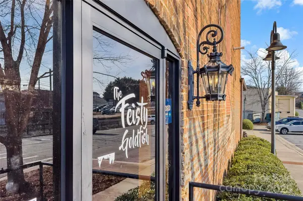 45 Depot ST, Marion, NC 28752