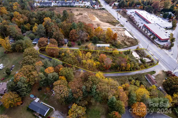 3008 Hendersonville RD, Fletcher, NC 28732
