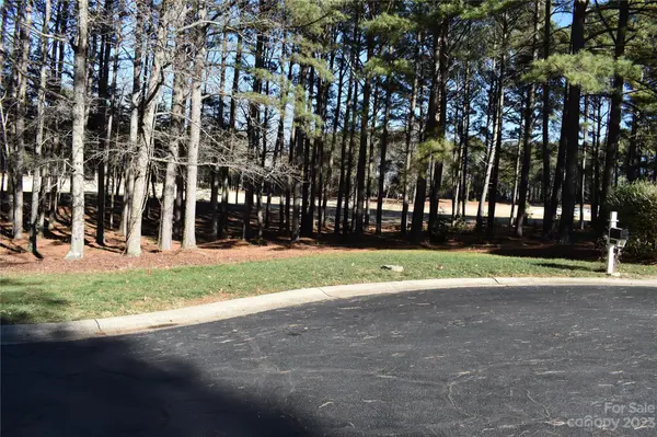 171 Yadkin Falls None #15, Badin Lake, NC 28127