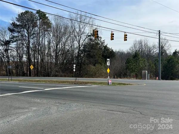 VAC NC 24/27 HWY, Albemarle, NC 28001