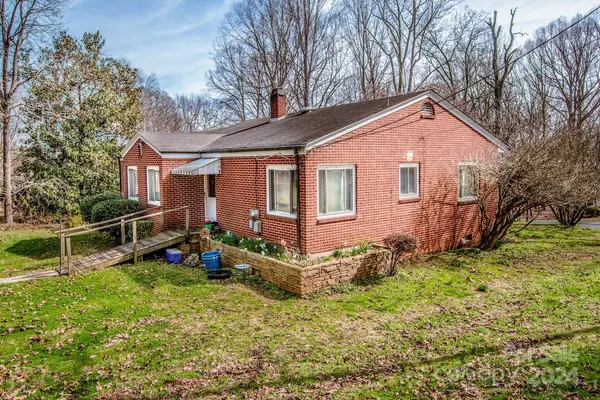1095 Mount Ulla HWY, Mooresville, NC 28115