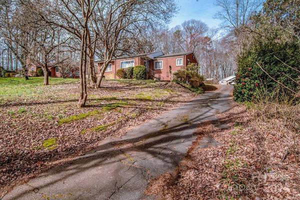 1095 Mount Ulla HWY, Mooresville, NC 28115