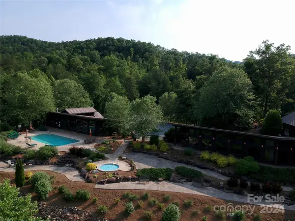 75 Raccoon RUN #22, Marshall, NC 28753