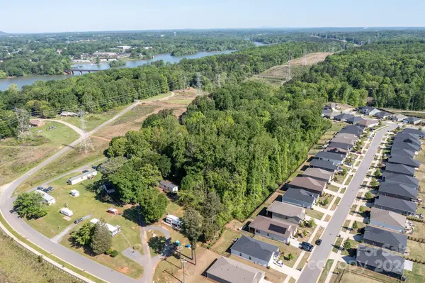 4650, 4654 & 4600 Bright RD, Charlotte, NC 28214