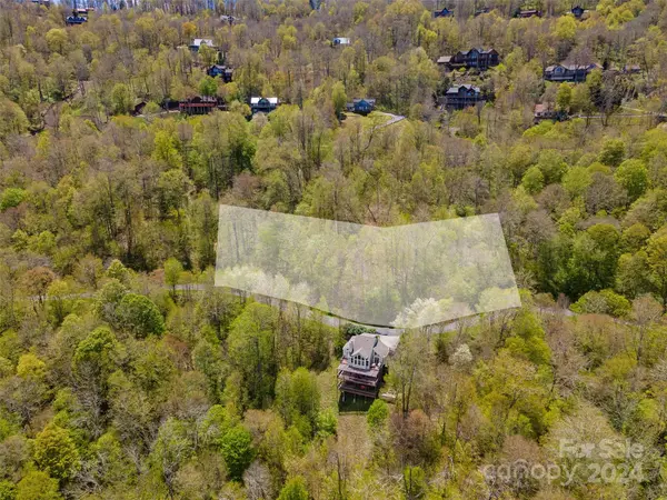 93 Goldenleaf RD #93 & 95, Mars Hill, NC 28754