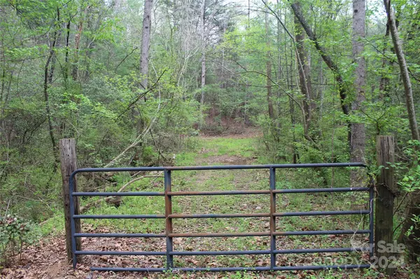 350 Sycamore AVE NW #6 & 2, Valdese, NC 28690